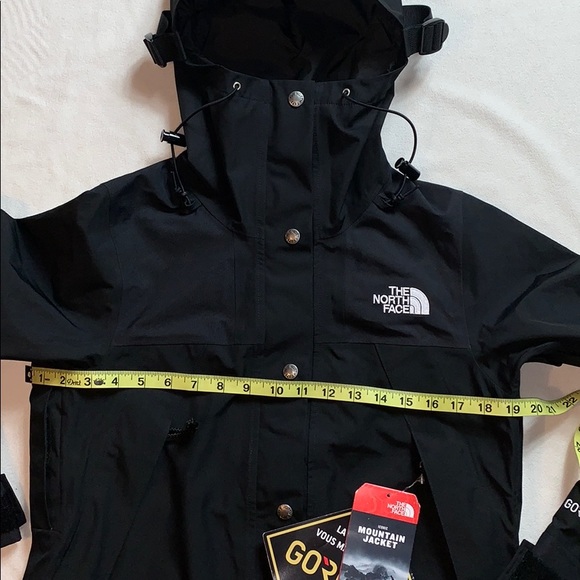 The North Face Womens Mountain 1990 GTX Jacket - Picture 9 of 12